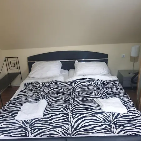 Apartment 2 Bedrooms - Centre Of